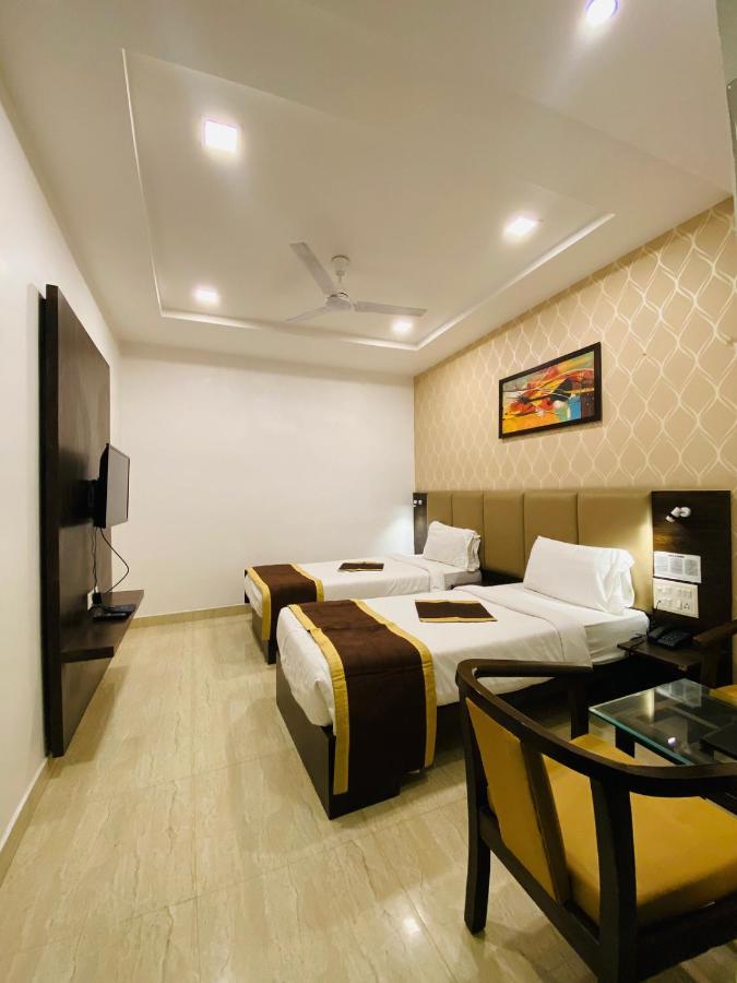 Hotel Ss Grandeur Lucknow Esterno foto