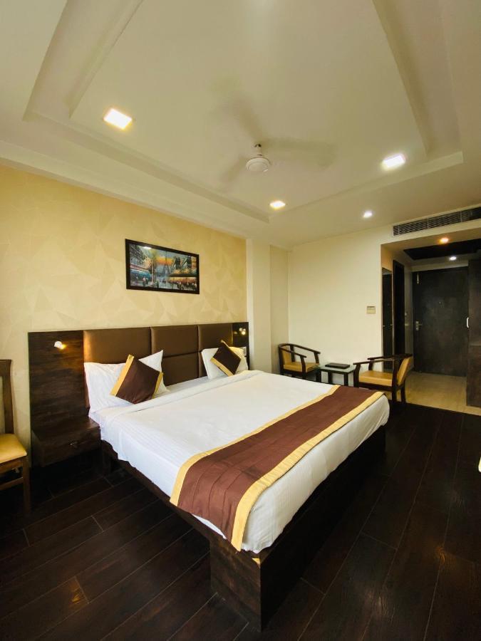 Hotel Ss Grandeur Lucknow Esterno foto