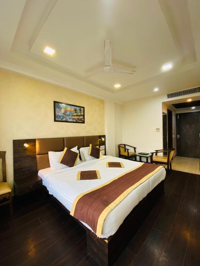Hotel Ss Grandeur Lucknow Esterno foto