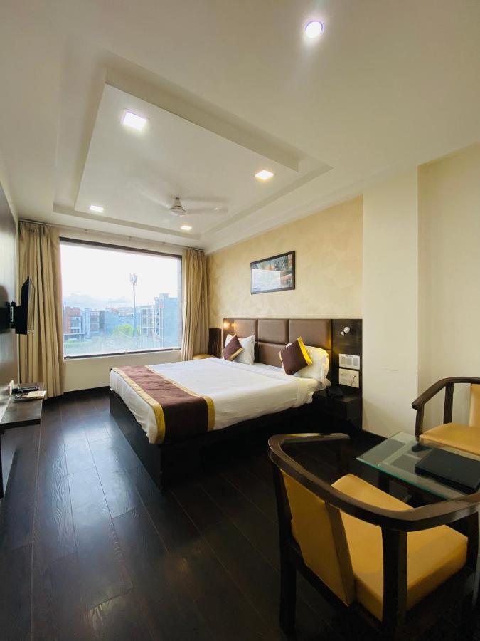 Hotel Ss Grandeur Lucknow Esterno foto