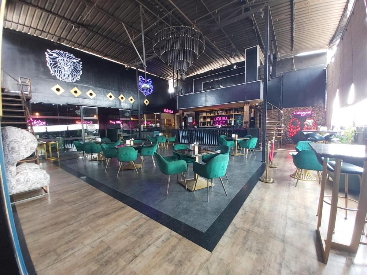 Hotel Ss Grandeur Lucknow Esterno foto